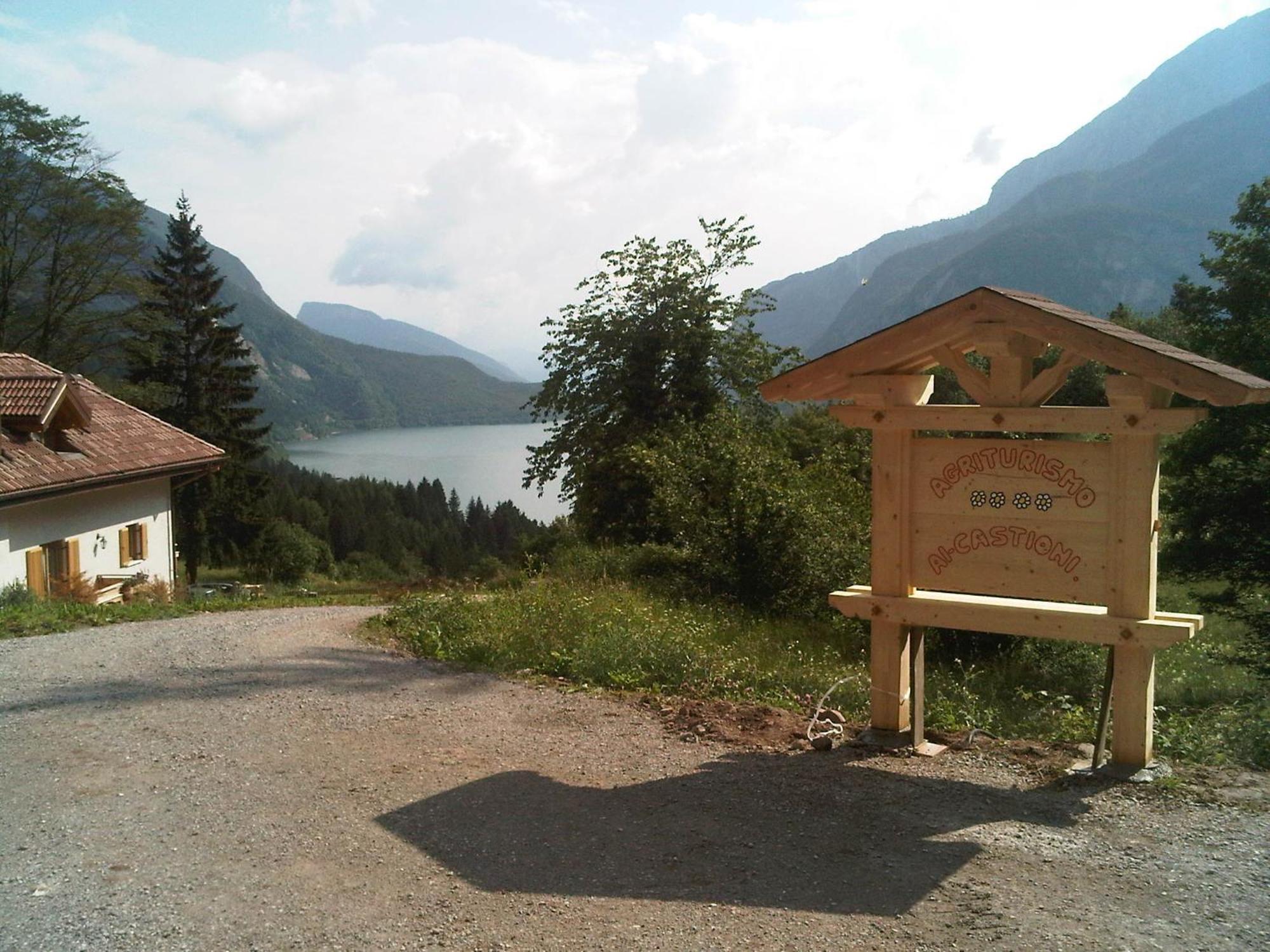 Agriturismo Ai Castioni Molveno Luaran gambar